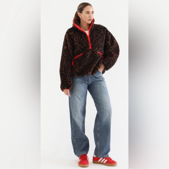 Rumored Sun Valley Sherpa - Size S/M - Picture 6 of 6